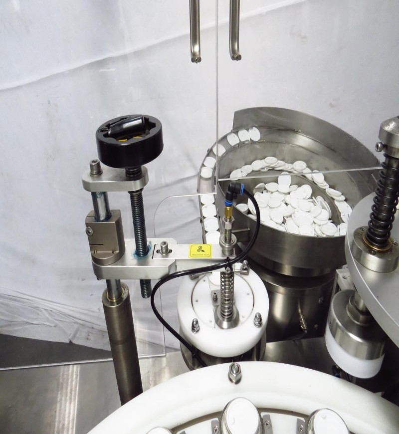 LOTION FILLING AND CAPPING MACHINE - Image 3
